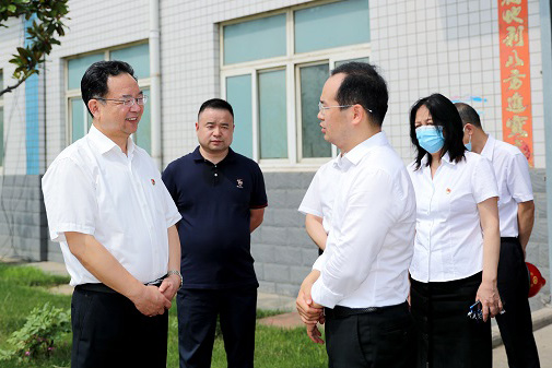 鄭州市委常委、市紀委書記杜新軍一行蒞臨鄭鍋調(diào)研指導(dǎo)工作
